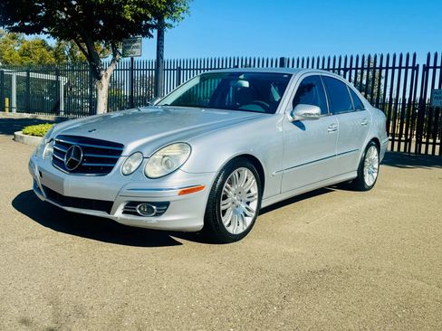 Used 2007 Mercedes-Benz E 350 Sedan image 47