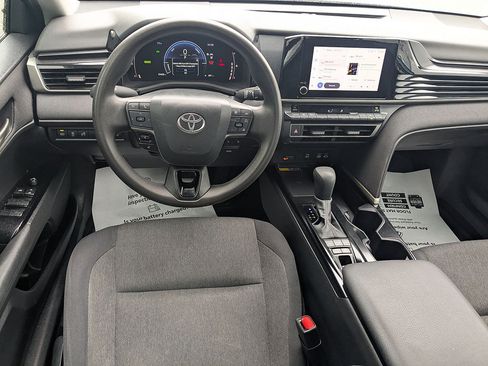 Certified 2025 Toyota Camry LE FWD image 28