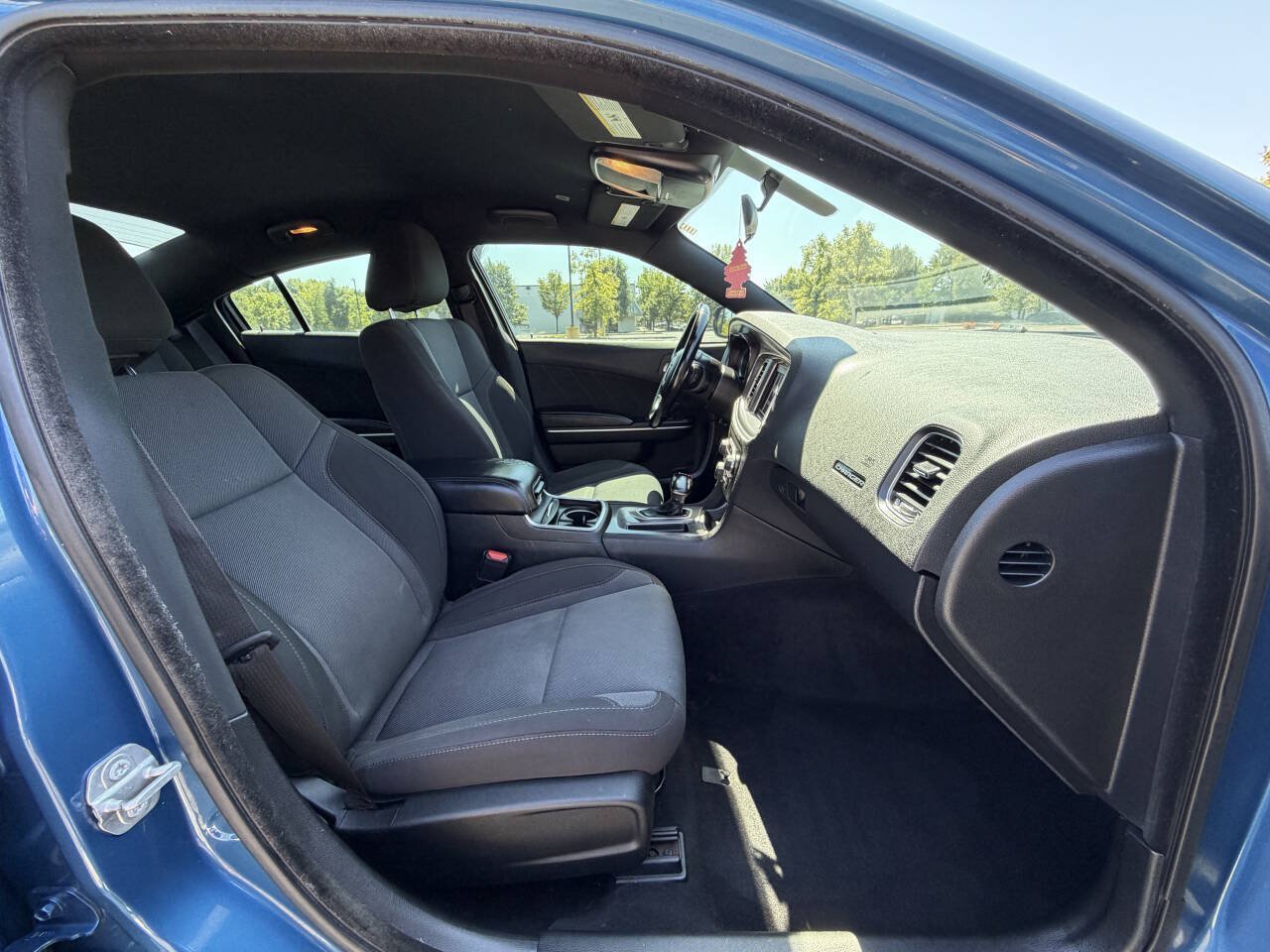 Used 2020 Dodge Charger SXT RWD image 17