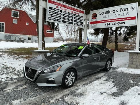 Used 2022 Nissan Altima 2.5 S image 1