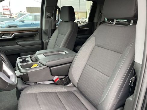 Used 2023 GMC Sierra 1500 SLE image 11