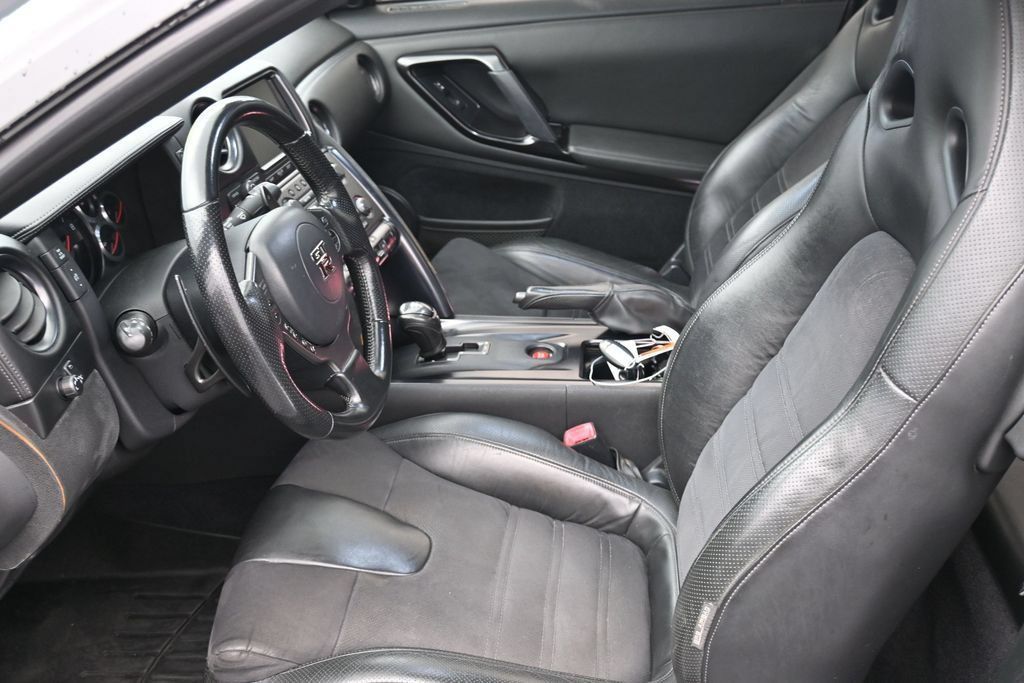 Used 2012 Nissan GT-R Premium AWD/4WD image 33