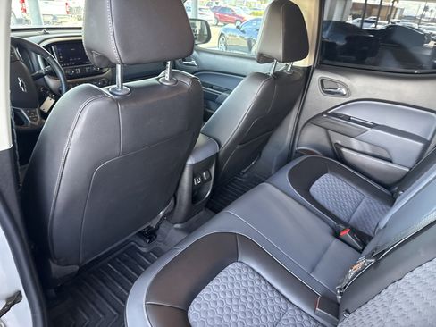 Used 2020 Chevrolet Colorado Z71 image 13