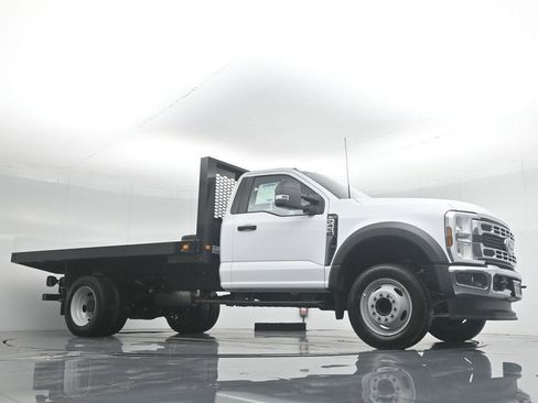 New 2025 Ford F450 XL w/ XL Chrome Package image 3