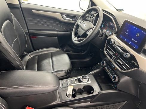 Used 2022 Ford Escape SEL image 25