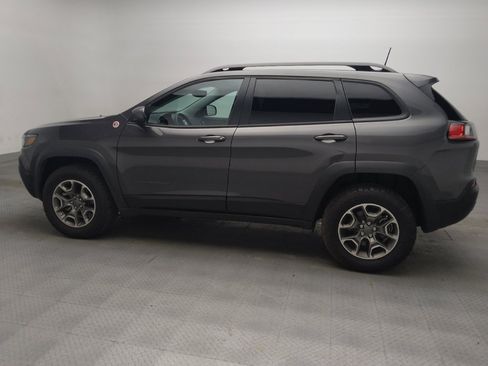 Used 2021 Jeep Cherokee Trailhawk AWD/4WD image 3