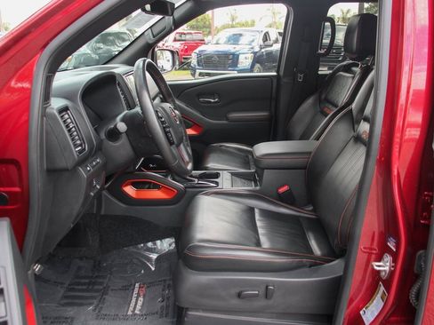 Used 2023 Nissan Frontier PRO-4X w/ Pro-4X Premium Package image 17