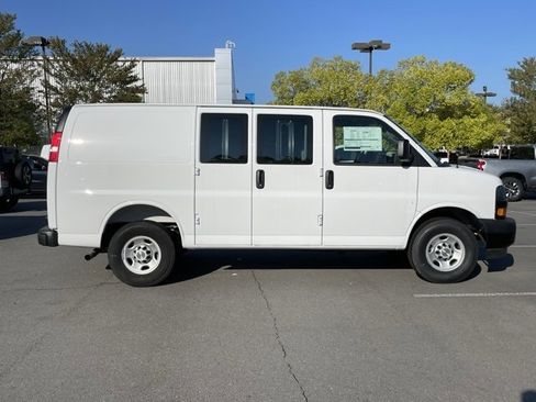 New 2025 Chevrolet Express 2500 w/ Driver Convenience Package image 8