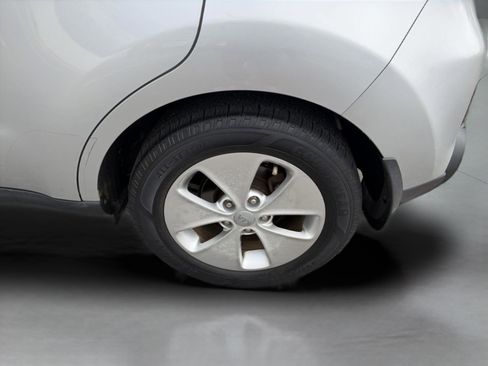 Used 2014 Kia Soul image 25