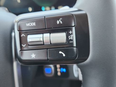 New 2026 Hyundai Ioniq 9 SEL image 14