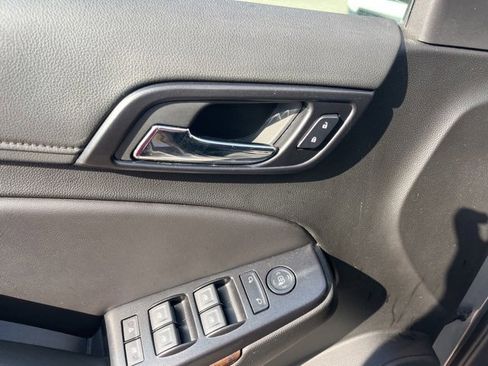 Used 2019 Chevrolet Tahoe LS image 13