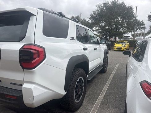 Certified 2025 Toyota 4Runner TRD Off-Road image 9