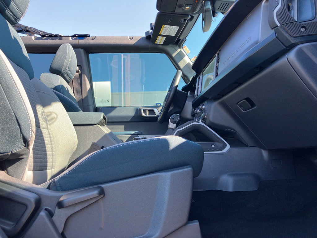 Used 2023 Ford Bronco Outer Banks AWD/4WD image 35