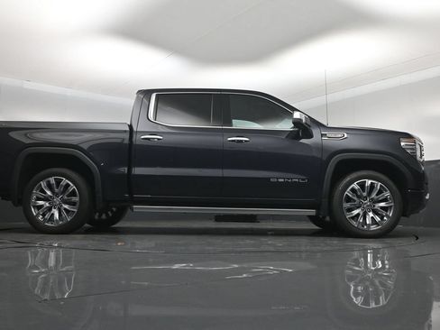 Used 2023 GMC Sierra 1500 Denali w/ Denali Reserve Package AWD/4WD image 16