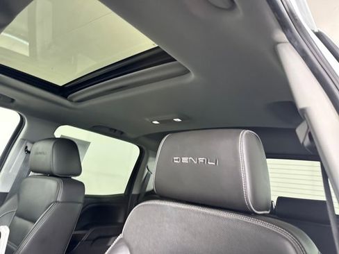 Used 2018 GMC Sierra 1500 Denali w/ Denali Ultimate Package image 18