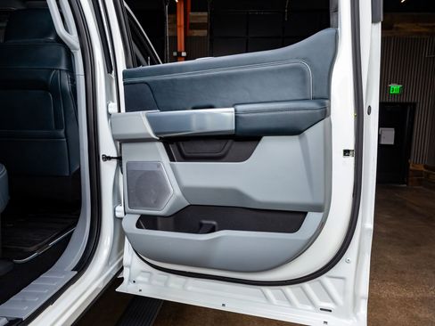 Used 2024 Ford F450 Limited w/ FX4 Off-Road Package image 39