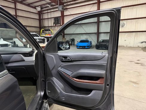 Used 2015 GMC Yukon SLE w/ Convenience Package RWD image 24