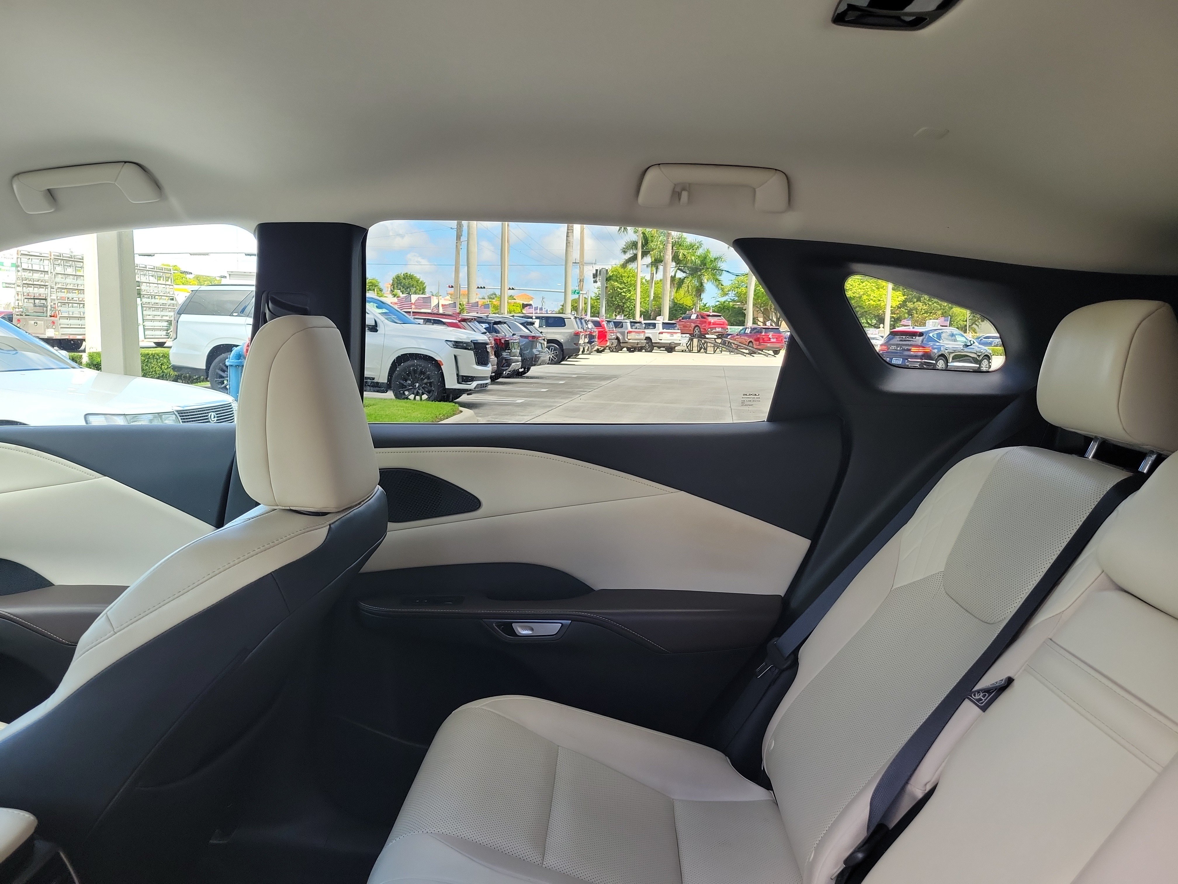 Used 2024 Lexus RX 350 FWD w/ Technology Package image 15
