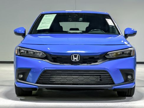 Used 2024 Honda Civic Sport Touring image 5