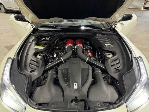 Used 2019 Ferrari GTC4Lusso T image 36