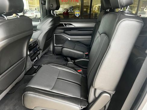 New 2024 Jeep Wagoneer Series II w/ Convenience Group I image 11