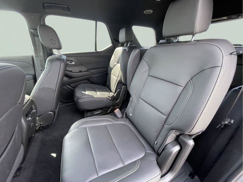 Used 2023 Chevrolet Traverse LT AWD/4WD image 16