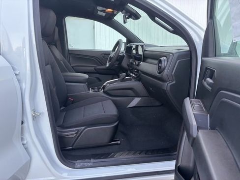New 2026 Chevrolet Colorado W/T image 21