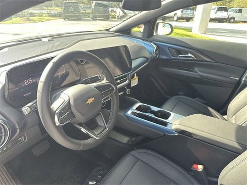 New 2026 Chevrolet Equinox EV LT image 39