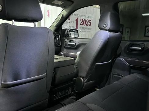 Used 2020 Chevrolet Silverado 1500 LT Trail Boss w/ Convenience Package AWD/4WD image 9
