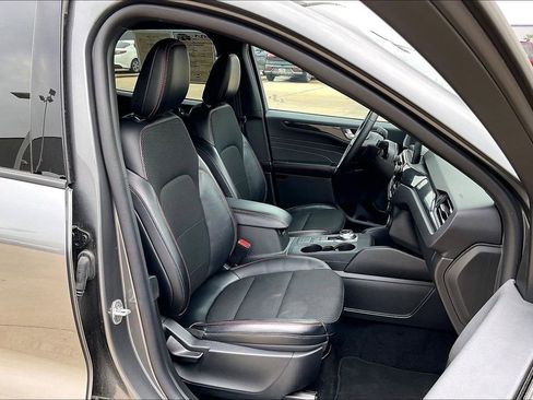 Used 2025 Ford Escape ST-Line AWD/4WD image 7