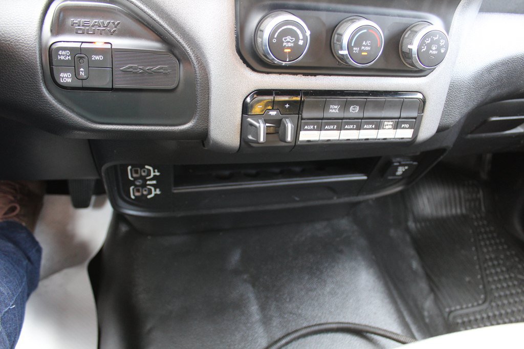 Used 2022 RAM 5500 Tradesman AWD/4WD image 17