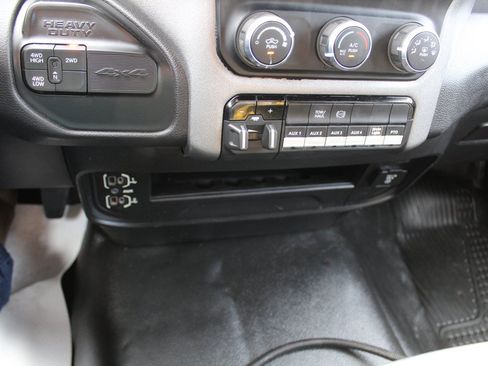 Used 2022 RAM 5500 Tradesman AWD/4WD image 17