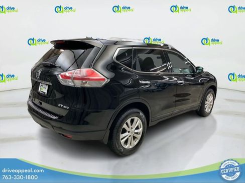 Used 2015 Nissan Rogue SV image 5