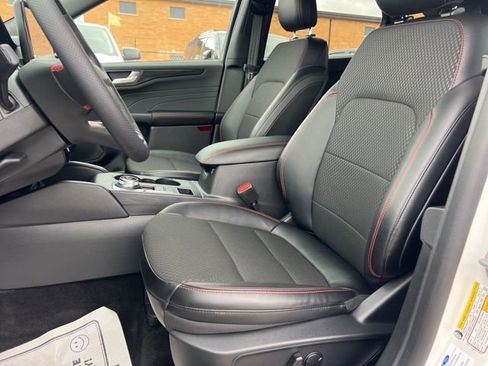 Certified 2024 Ford Escape ST-Line w/ Tech Pack #1 image 18