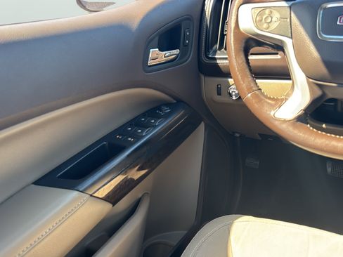 Used 2015 GMC Canyon SLE w/ SLE Convenience Package RWD image 19