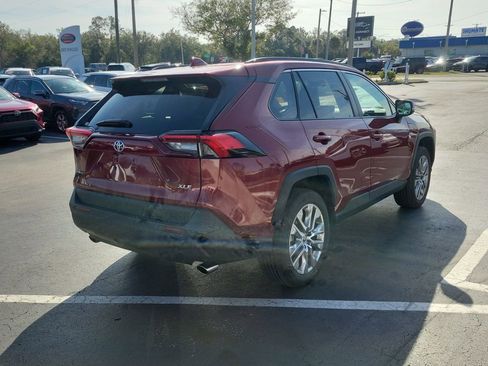 Used 2023 Toyota RAV4 XLE Premium image 3