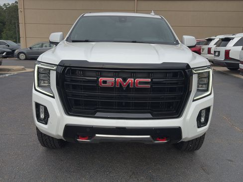 Used 2022 GMC Yukon AT4 w/ AT4 Premium Package AWD/4WD image 37
