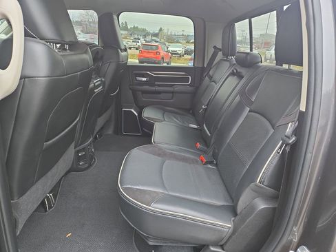 Used 2024 RAM 2500 Laramie image 15