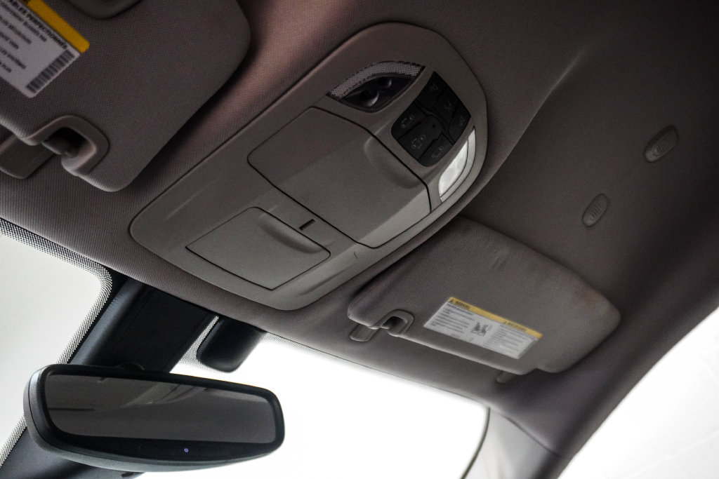 Used 2020 Chrysler Pacifica Touring-L FWD image 22