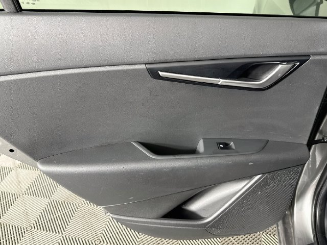 Used 2026 Kia Niro LX FWD image 22