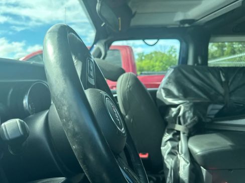 Used 2020 Jeep Wrangler Sport AWD/4WD image 33