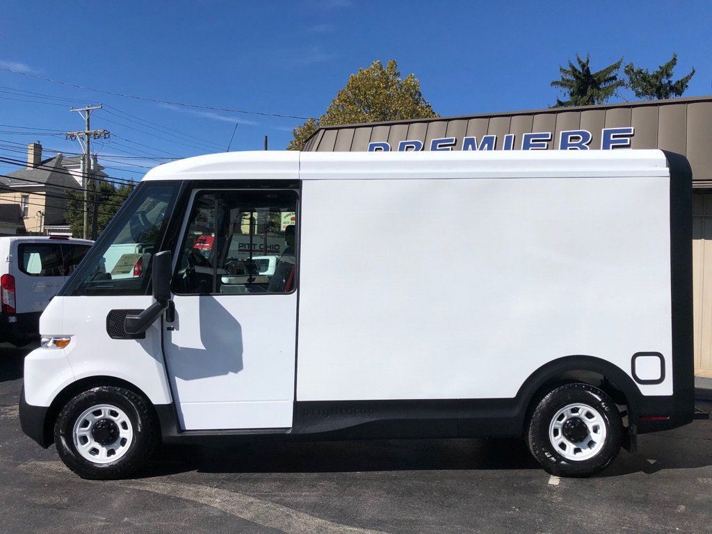 Used 2025 Chevrolet Brightdrop 400 w/ Power Door Package AWD/4WD image 3