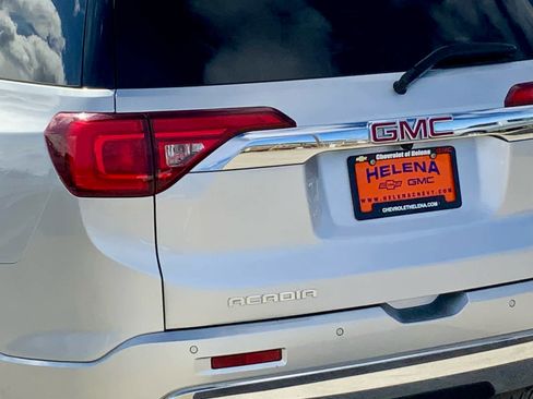 Used 2019 GMC Acadia Denali image 12