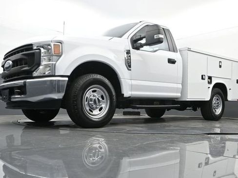 Used 2022 Ford F250 XL w/ Power Equipment Group image 23