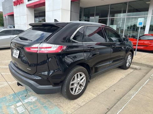 Used 2023 Ford Edge SEL w/ Convenience Package AWD/4WD image 4