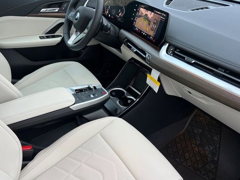 New 2026 BMW X1 xDrive28i w/ Technology Package image 27