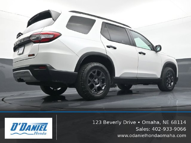 Used 2024 Honda Pilot TrailSport image 12