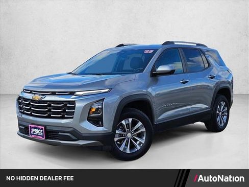 Used 2025 Chevrolet Equinox LT w/ Convenience Package II AWD/4WD image 1