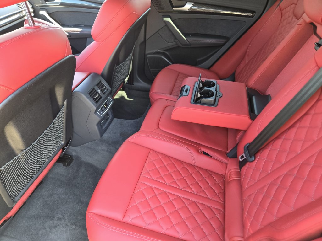 Used 2024 Audi SQ5 Prestige AWD/4WD image 40