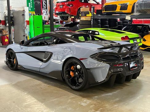 Used 2019 McLaren 600LT RWD image 25